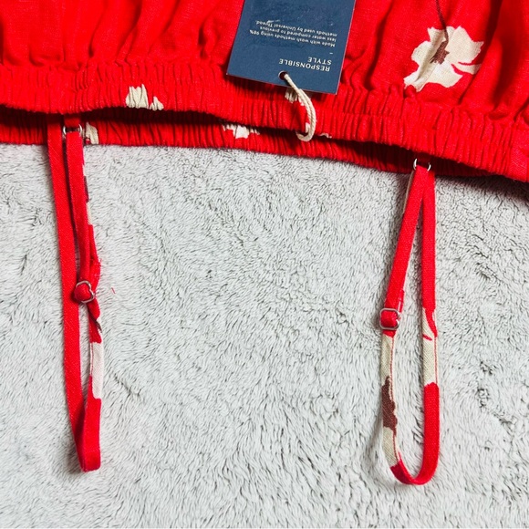 Universal Thread Floral Cropped Blouse - XSmall NWT - Picture 8 of 8